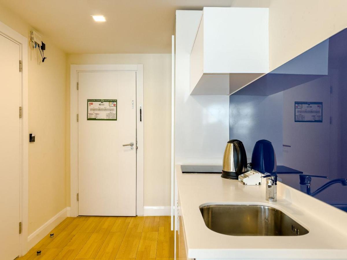 באטומי Orbi City Apartments מראה חיצוני תמונה