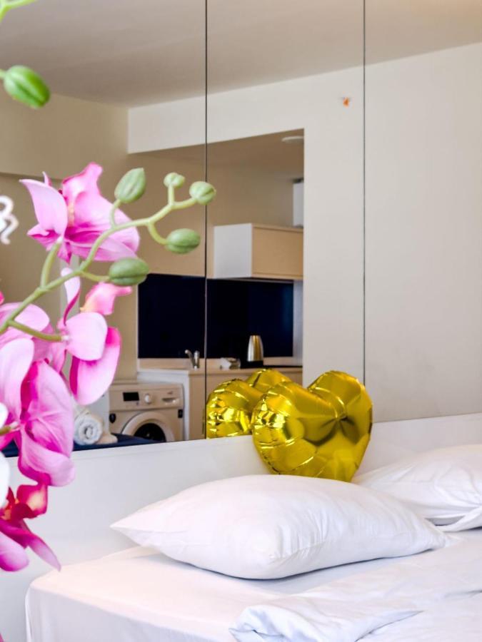 באטומי Orbi City Apartments מראה חיצוני תמונה