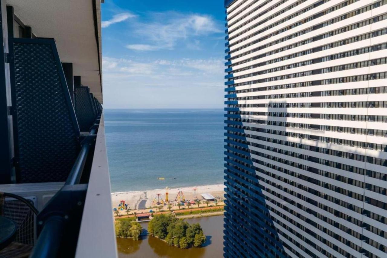 באטומי Orbi City Apartments מראה חיצוני תמונה